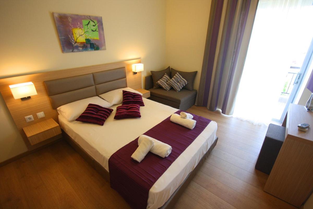 מולה קליבה Leonidas Apartments And Suites מראה חיצוני תמונה