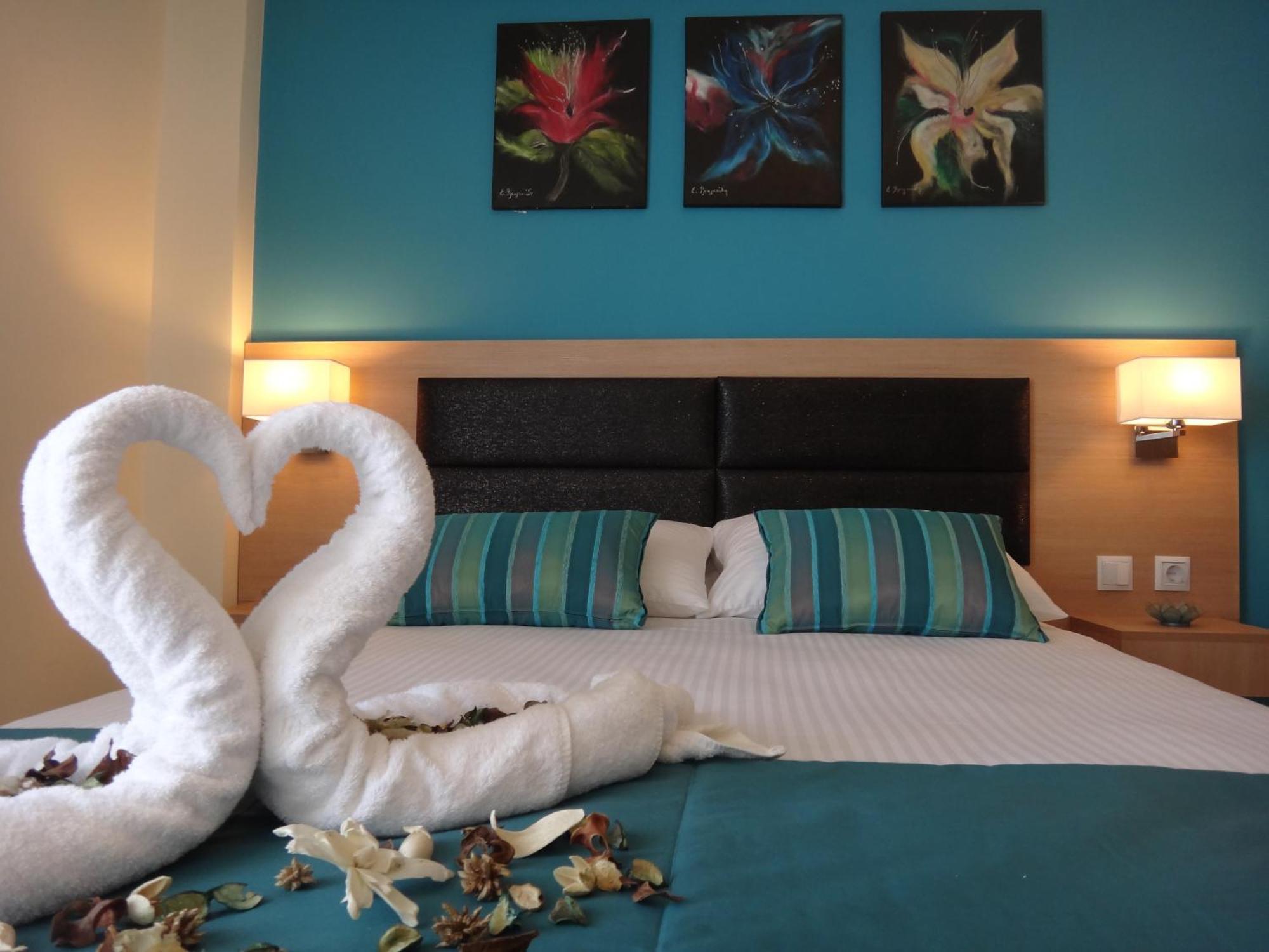 מולה קליבה Leonidas Apartments And Suites מראה חיצוני תמונה