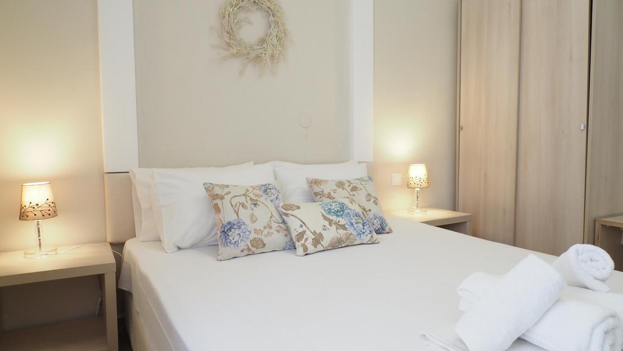 מולה קליבה Leonidas Apartments And Suites מראה חיצוני תמונה