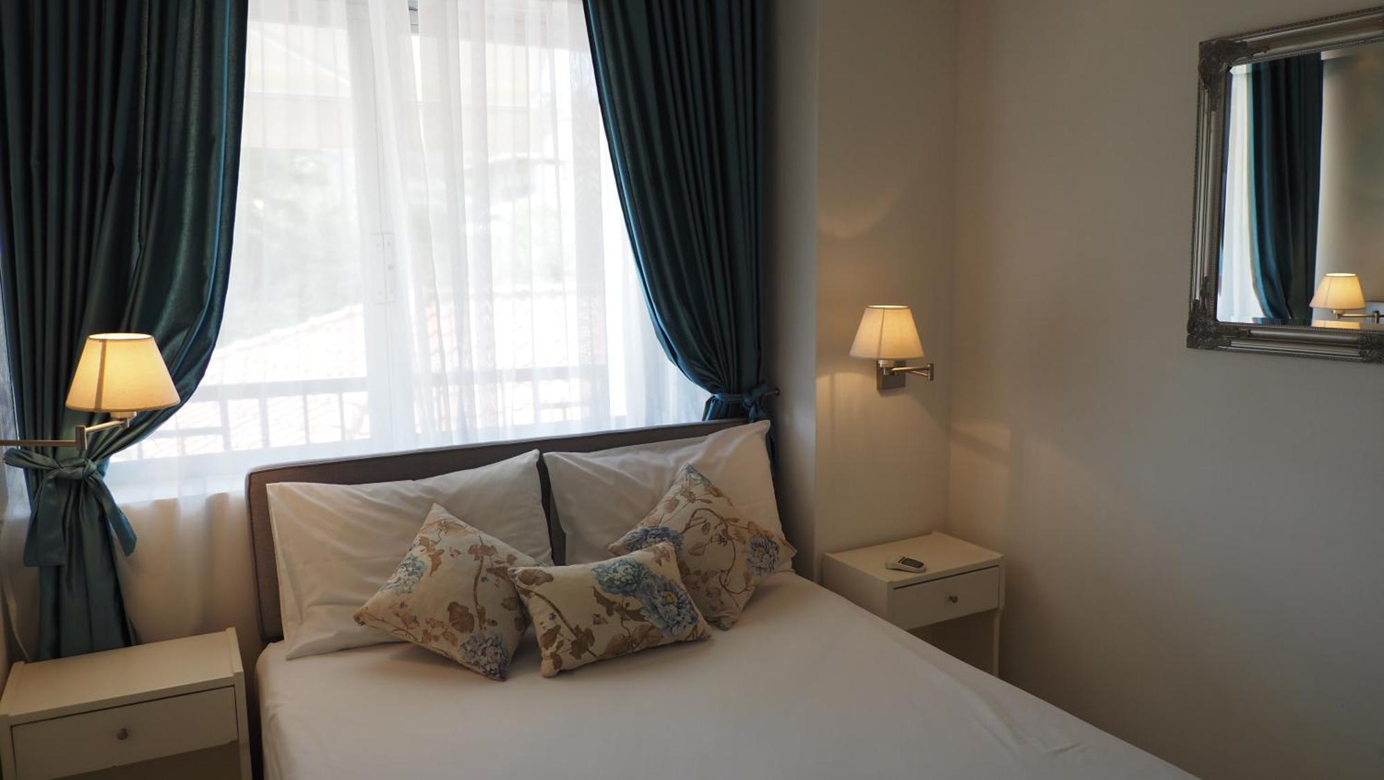 מולה קליבה Leonidas Apartments And Suites מראה חיצוני תמונה
