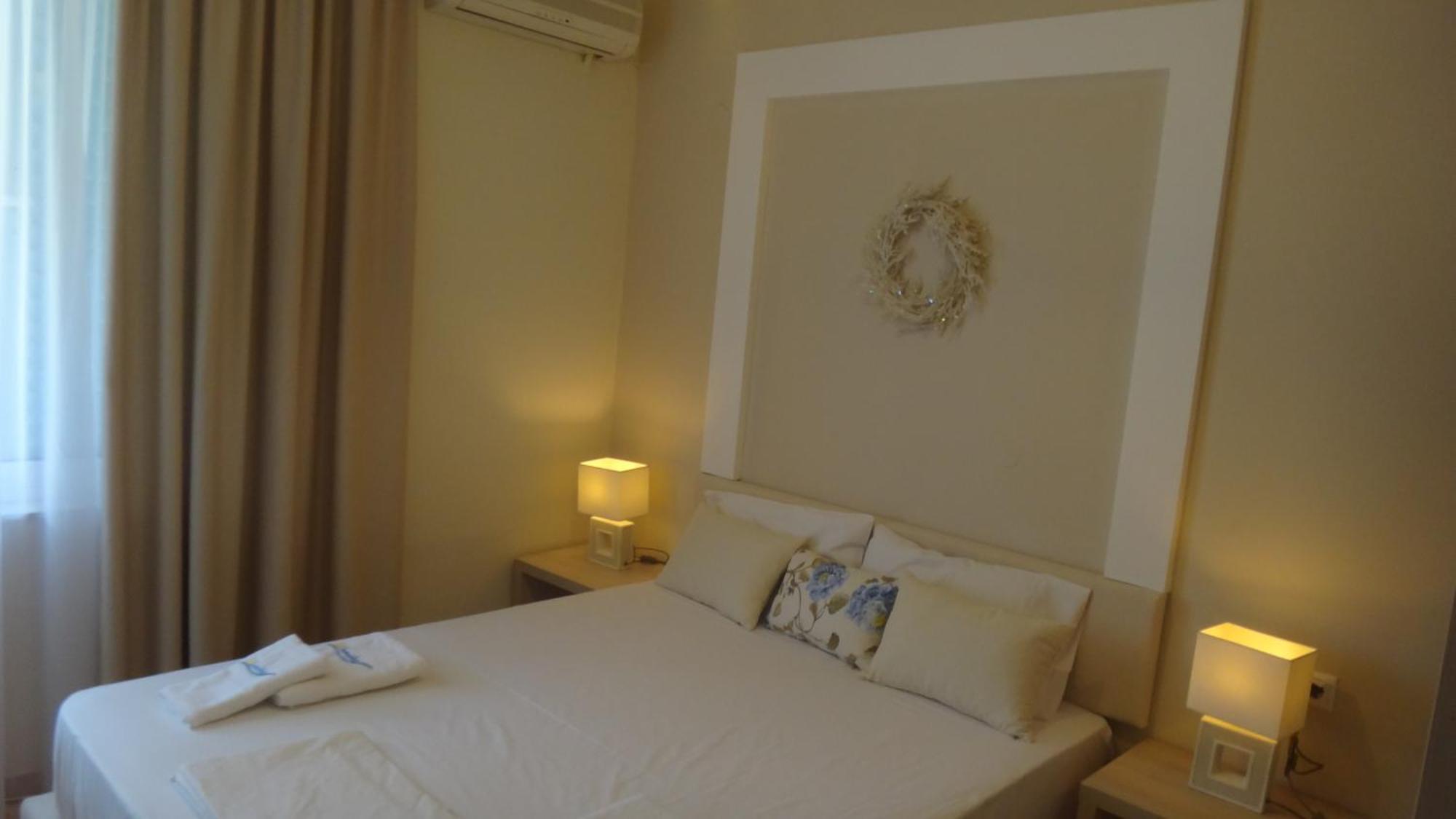 מולה קליבה Leonidas Apartments And Suites מראה חיצוני תמונה