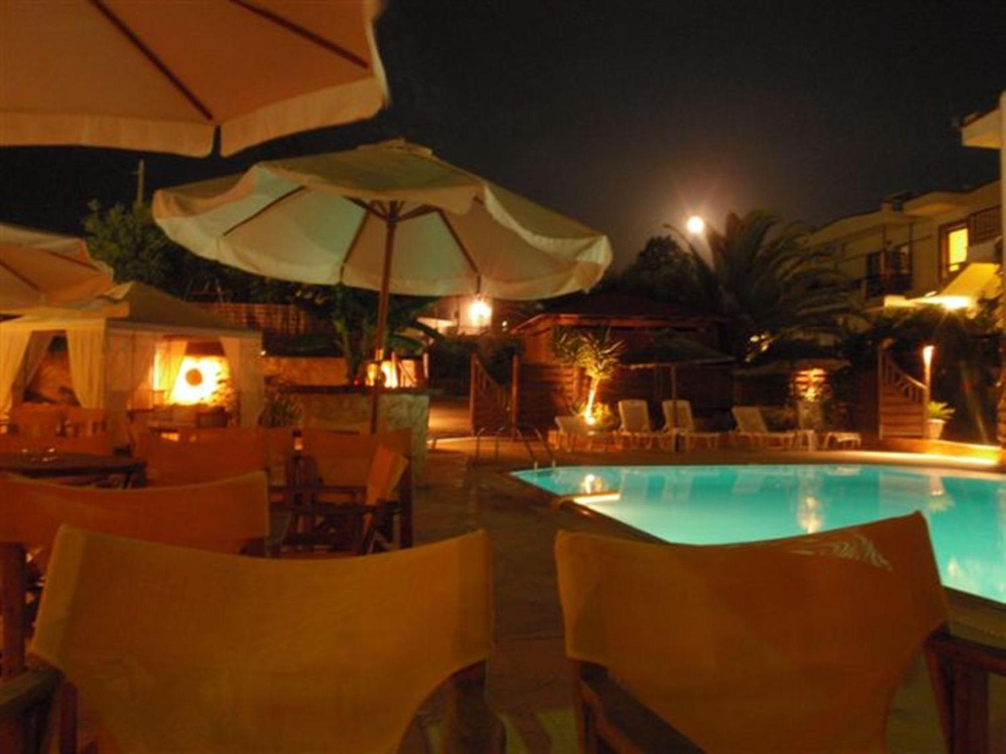 מולה קליבה Leonidas Apartments And Suites מראה חיצוני תמונה