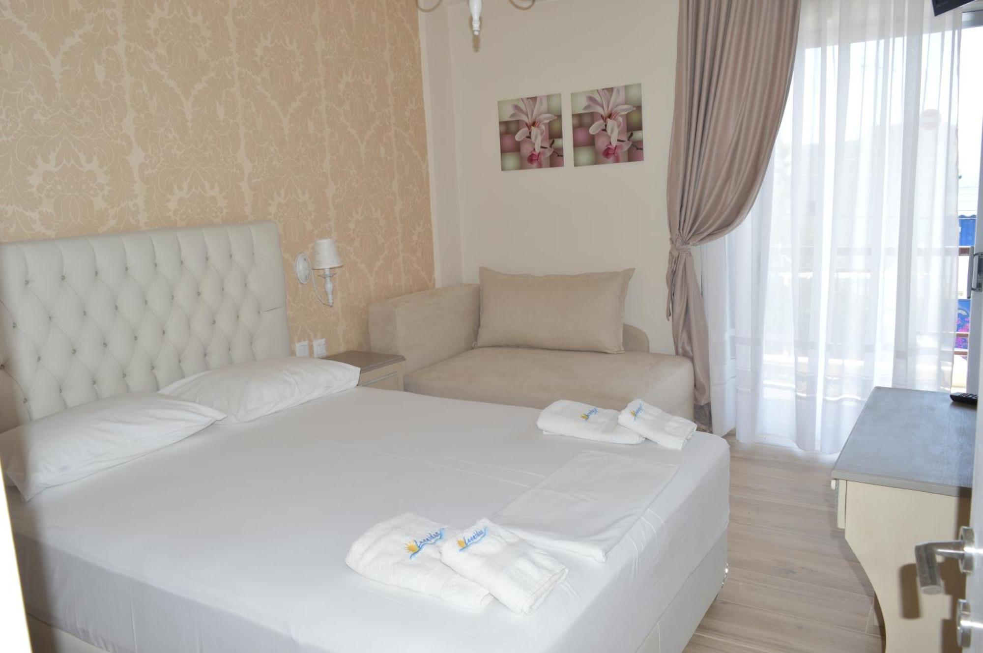 מולה קליבה Leonidas Apartments And Suites מראה חיצוני תמונה